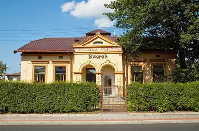 Niepubliczne przedszkole "DWOREK"